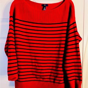 Women's sweater. Size L. Brand GAP. 
Excellent condition Red and Blue stripes.